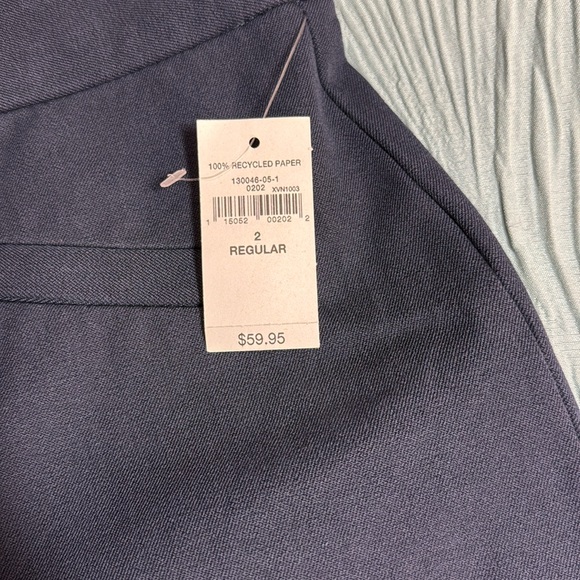 NWT: Gap Signature Skinny Ankle pants in navy blue, size 2R - Picture 5 of 5